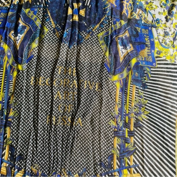 Versace Silk Scarf 🧣 - Picture 10 of 11